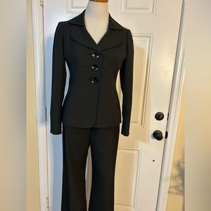 Suit Studio pants suit!